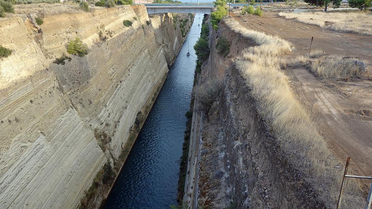 Kanal von Korinth gesperrt