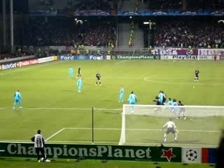 OL Barcelone but de Juninho vu du KOP