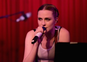 Evan Rachel Wood Details Rape Experience in Front of Congress