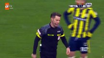 Volkan Demirel  Red Card  HD - Besiktas	1-2	Fenerbahce 01.03.2018