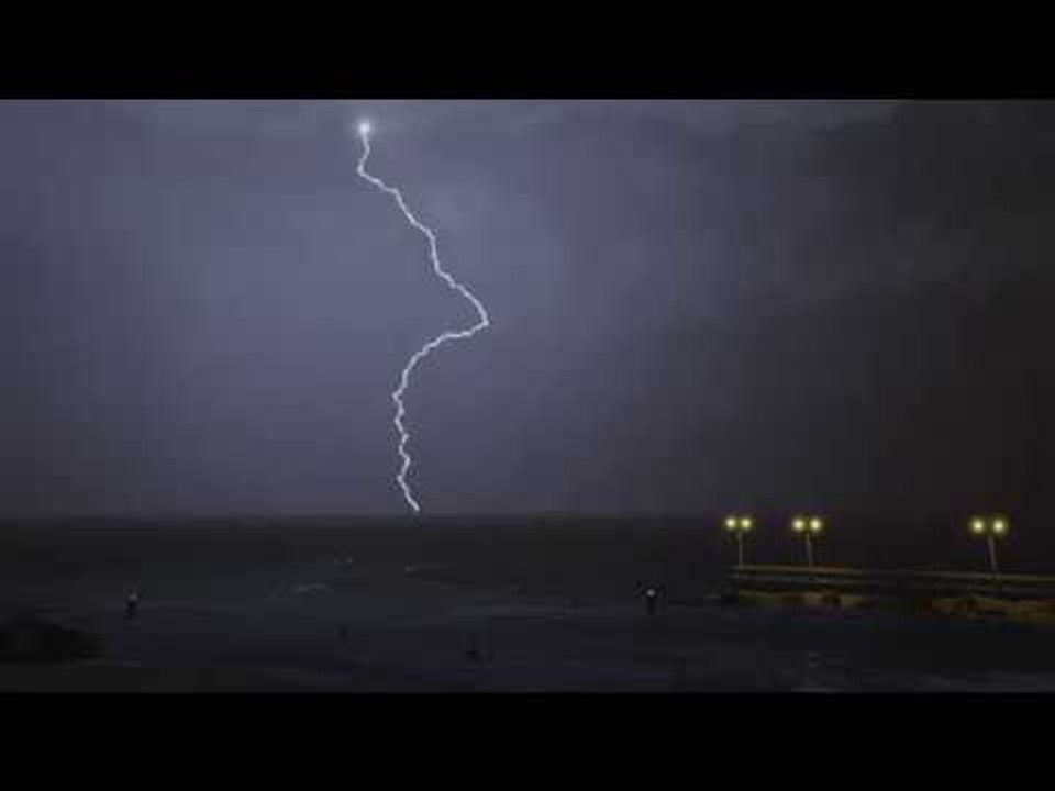 night ocean lightnings