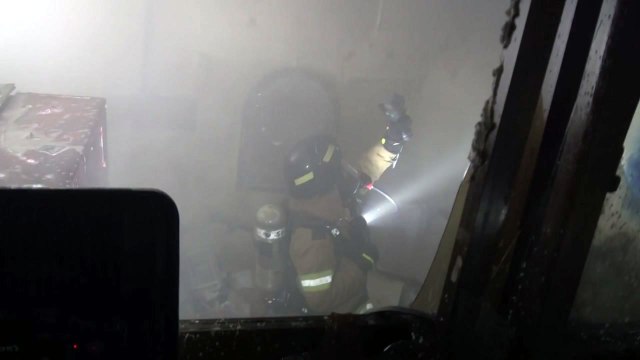 서울 용산 주택서 방화 추정 화재...1명 부상 / YTN