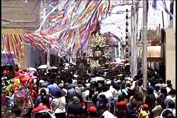 14. SEÑOR DE LA AGONIA DE PISCO octubre 2005 homenaje grupo Belén 1