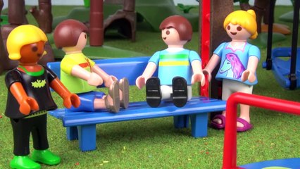 VERLIEBTE PRÜGELN sich auf SPIELPLATZ - FAMILIE Bergmann #73 | Staffel 2 - Playmobil Film deutsch