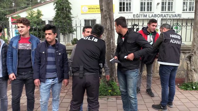 Okul çevresindeki denetimlerde uyuşturucu ele geçirildi - ADANA