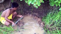 Awesome Boy Catching Fish By Using Fish Trap in Cambodia - Fishing With Bamboo Fish Trap in Khmer