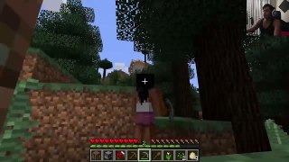 ROLANDA MEETS AN ALIEN! | Minecraft Part 2