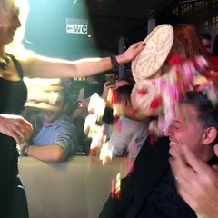 Ο Νίκος Μακρόπουλος στην Πρεμιέρα της Πέγκυς Ζήνα στο Posidonio - Live 2016