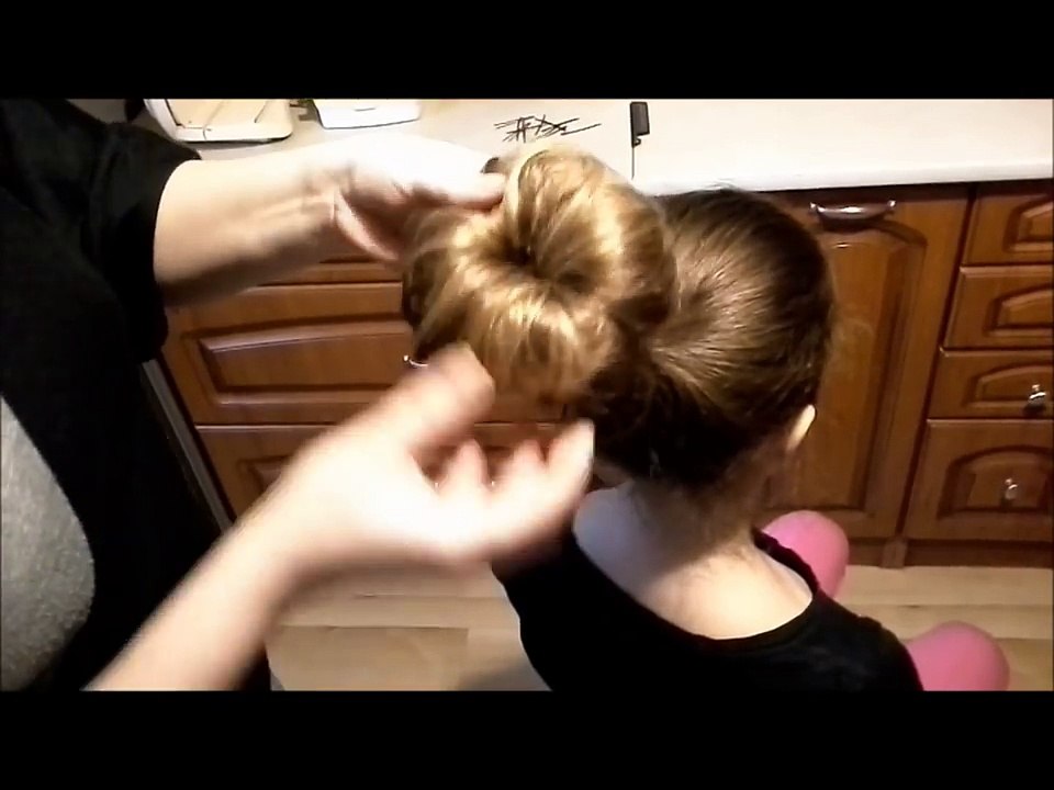 Fryzury Pazury - 3 Banalnie proste i błyskawiczne fryzury do szkoły