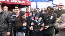 Şehitlerimizi uğurluyoruz - Şehit Jandarma Uzman Çavuş Açıkkol, son yolculuğuna uğurlandı (2) - ISPARTA