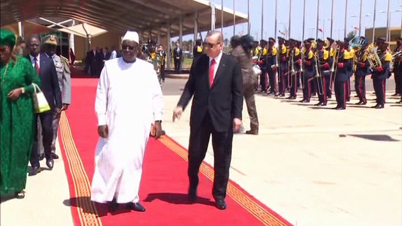 - Cumhurbaşkanı Erdoğan, Senegal’den Resmi Törenle Uğurlandı