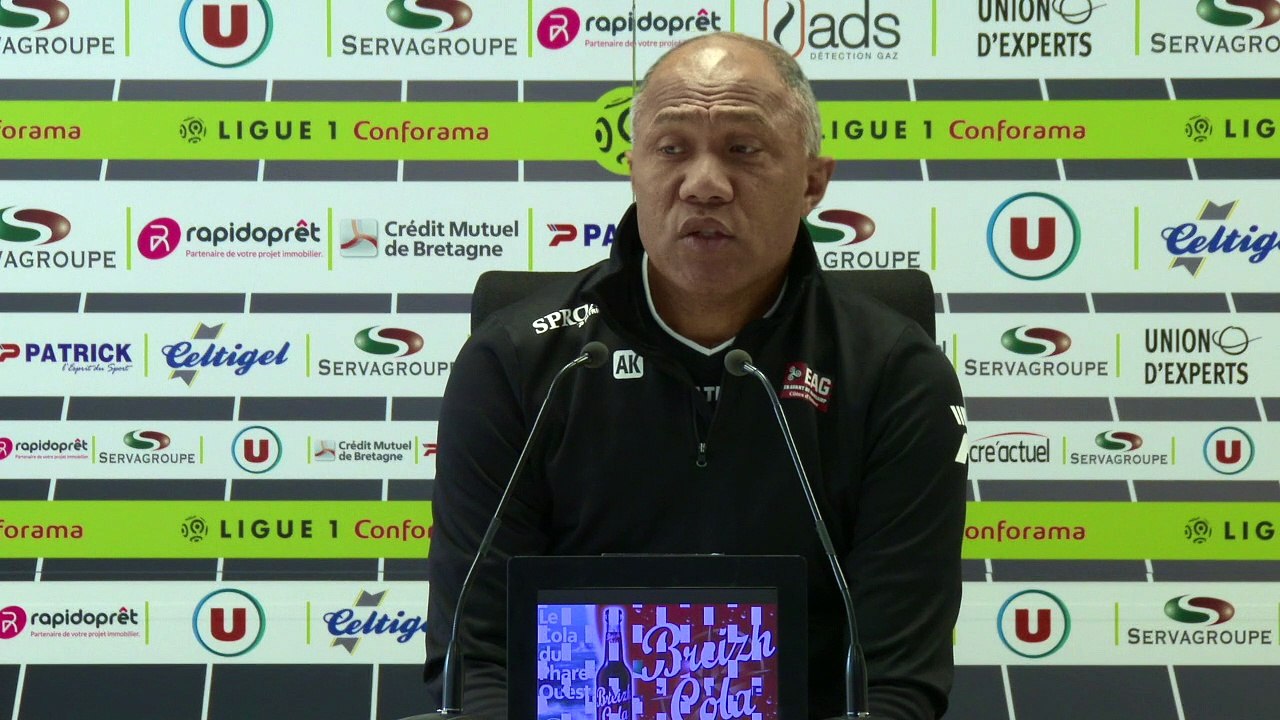 Le point presse d'Antoine Kombouaré avant Angers-EAG