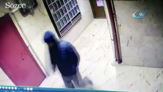 Anne ve babasını öldüren cani evladın binaya giriş ve çıkışlarına ait görüntüler ortaya çıktı