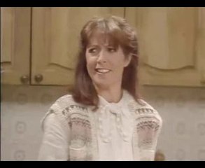 Ever Decreasing Circles - The Tea Party  Richard Briers Peter Egan Penelope Wilton