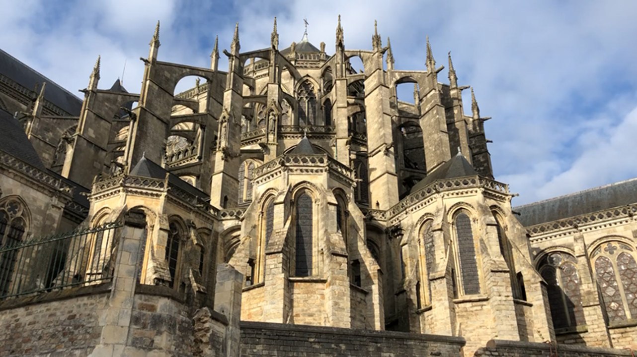 Le Mans ouvre sa muraille