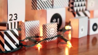 Easy DIY Christmas Advent Calendar + PRINTABLE // shadesofpale