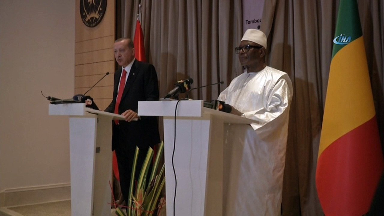 - Cumhurbaşkanı Erdoğan: “Batı’nın terör karşısında vurdumduymazlığını tüm dünya izliyor”- “Mehmetçiğimiz ve ÖSO olmak üzere yaklaşık 120 civarında şehidimiz var”- “DEAŞ, El Kaide, Boko Haram gibi örgütlerin öncelikle hedefi her zam...