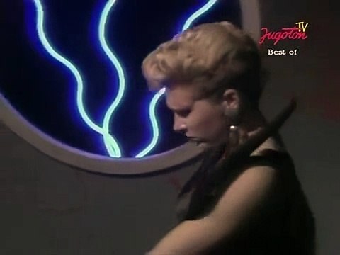 Denis & Denis - Soba 23