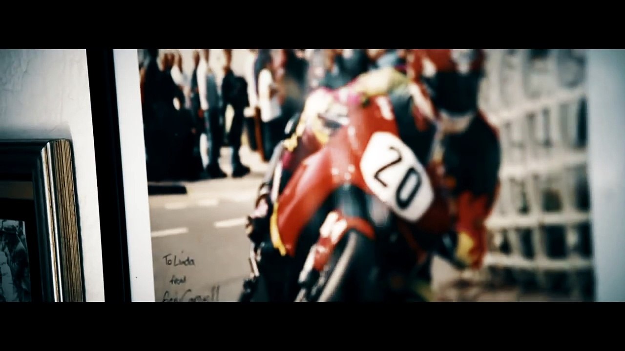 128.Audi R8 vs. Ducati  - Tour de Force