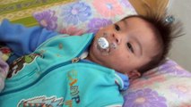 Doğuştan makatı olmayan bebek yaşam mücadelesi veriyor