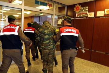 Edirne'de Tutuklanan 2 Yunan Askerinin Gözaltındaki ve Savcılıktaki İfadeleri Çelişkili Çıktı