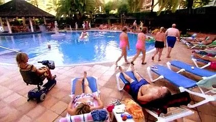 Benidorm S04E02