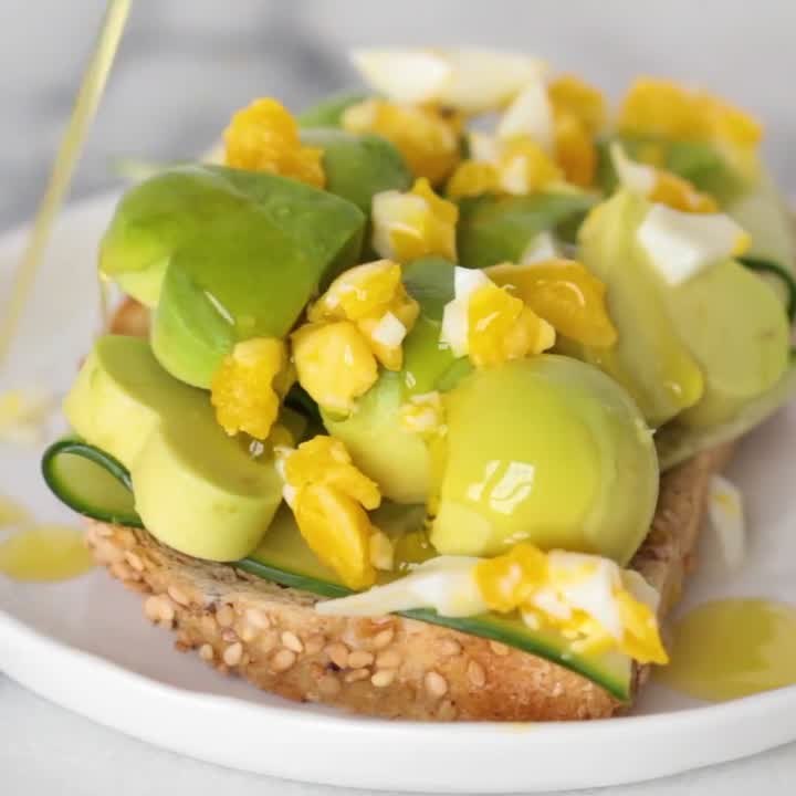 Avocado Toast with Egg