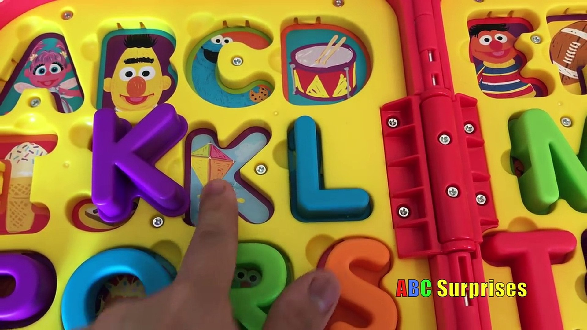 elmo alphabet puzzle