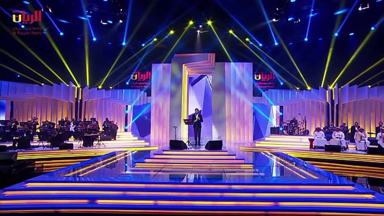 وليد الشامي - أشتقتلك (مهرجان سوق واقف) - 2016 - YouTube