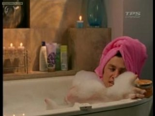 Scrubs - 5x07 - "Retour à la maison" ("My way home")
