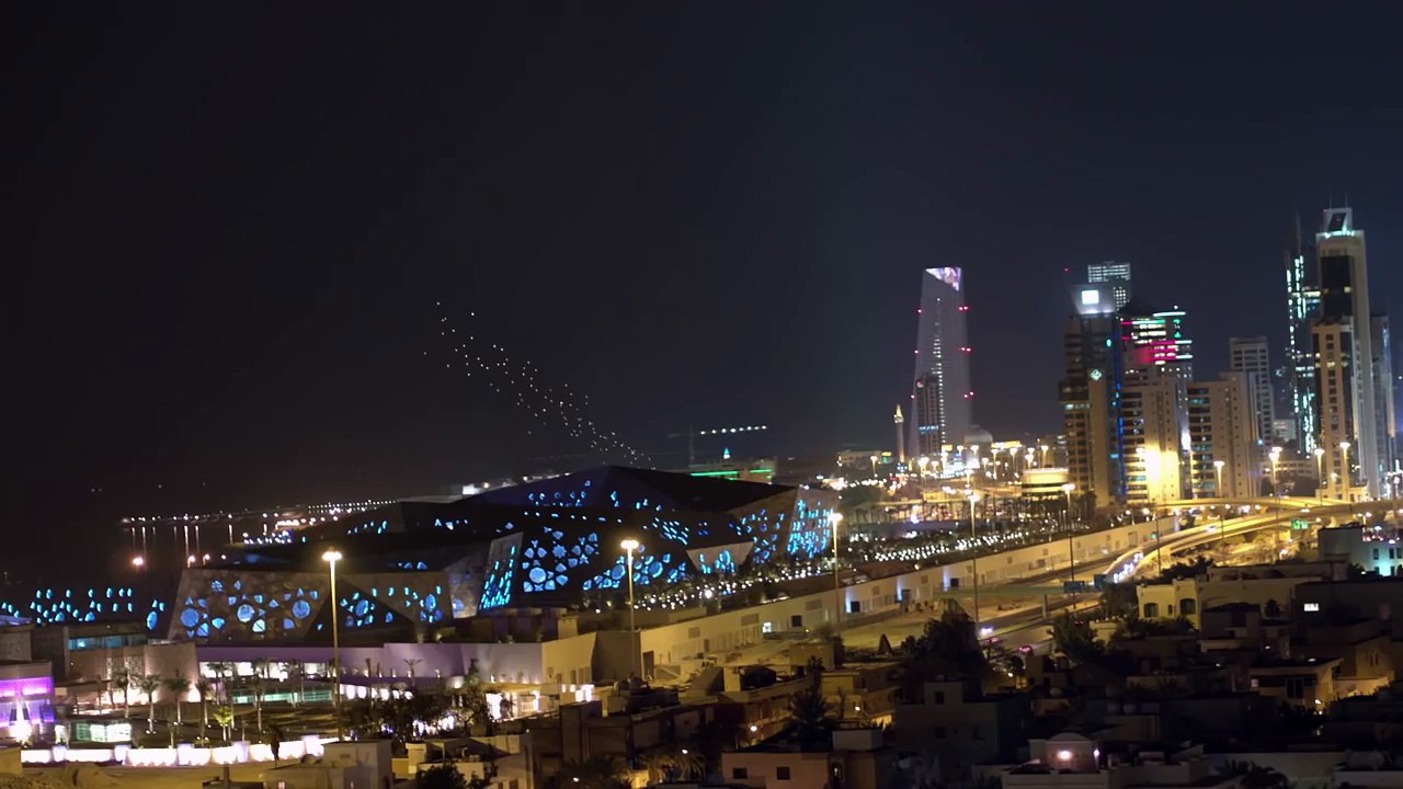 ' من هنا '  اهداء من زين بمناسبة الأعياد الوطنية 2018