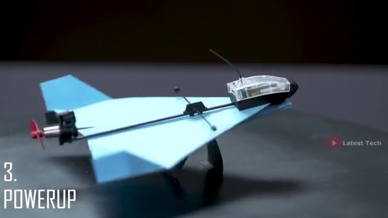 Paper Airplane You Can Control With Your Smartphone