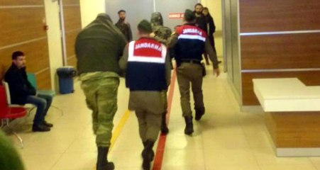 Tutuklanan Yunan Askerleri: Türk Tarafına Geçtiğimizi Fark Edince Silahları Boşaltıp Teslim Olduk