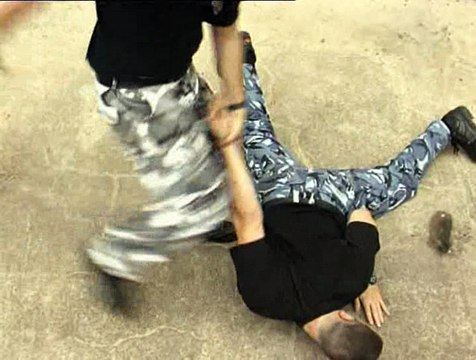Self Defense Krav Maga - Explosif Close Combat Part 3