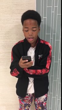 13 Year old raps about mom (Ten toes down challenge)