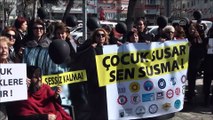 Çocuk istismarına siyah balonlu protesto - İSTANBUL