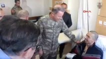 Kilis - Genelkurmay Başkanı Akar, Yaralı Askerleri Ziyaret Etti 2
