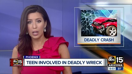 Woman killed in west Phoenix crash