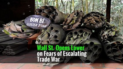 Wall St. Opens Lower on Fears of Escalating Trade War