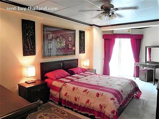1 bedroom in Jomtien Beach Condominium - Sale - Rent
