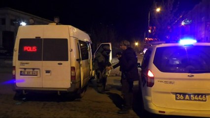 Kars'ta şüpheli çanta fünye ile patlatıldı