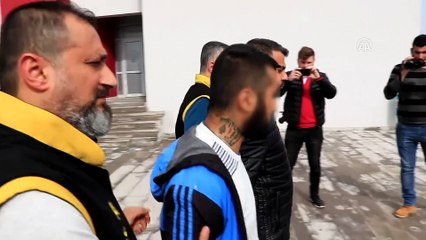 Adana'daki cinayet - Olayla ilgili gözaltına alınan 3 zanlıdan ikisi tutuklandı