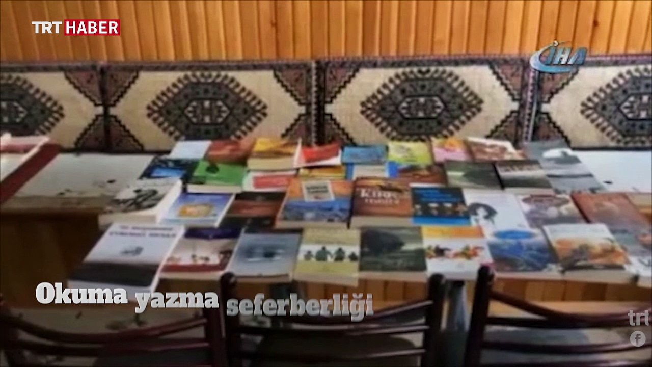 Bu köyde 7'den 77'ye herkes kitap okuyor