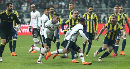 Beşiktaşlı Yönetici: Quaresma PFDK'ya Sevk Edilirken Mehmet Ekici Neden Edilmiyor