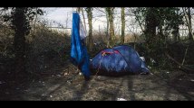 Calais : la difficile vie des migrants aux abords de l'ancienne 