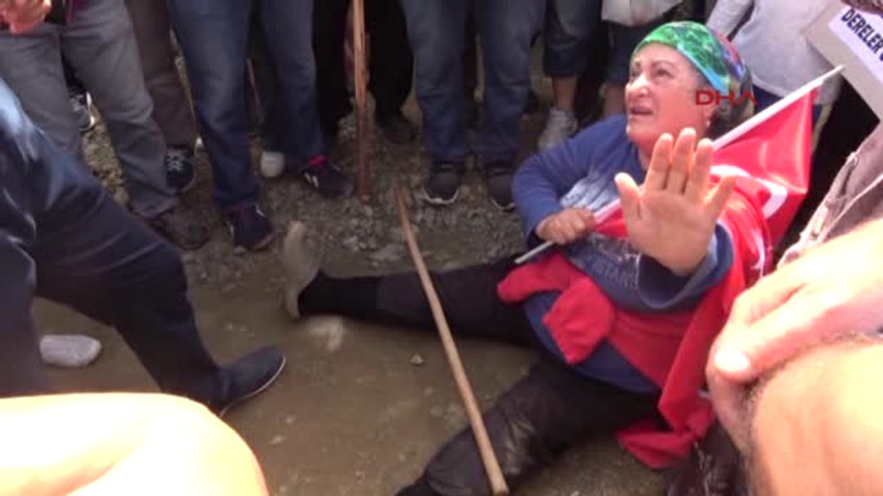 Rize-Arılı Vadisi'nde 'Doğal Sit' İncelemesi İçin Gelen Heyetin Önü Kesildi, Gerginlik Yaşandı