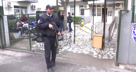 Telefonla Konuşurken Silah Tutamazlar Diye Polislere Yeni Önlem Alındı!