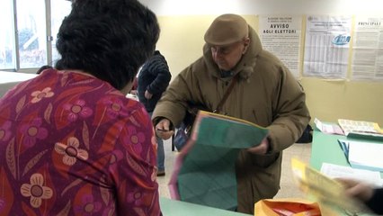 - İtalya sandık başında