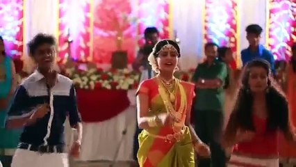 திருமணத்தில் மணமகள் வாலிபருடன் செய்த செயல்!  அதிர்ச்சி வீடியோ