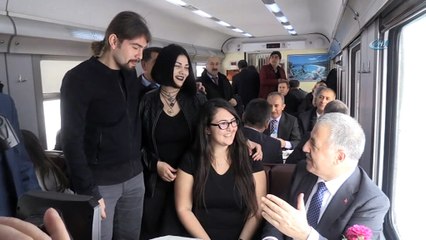 Ulaştırma Bakanı Arslan, Doğu Ekspres klibinde rol aldı